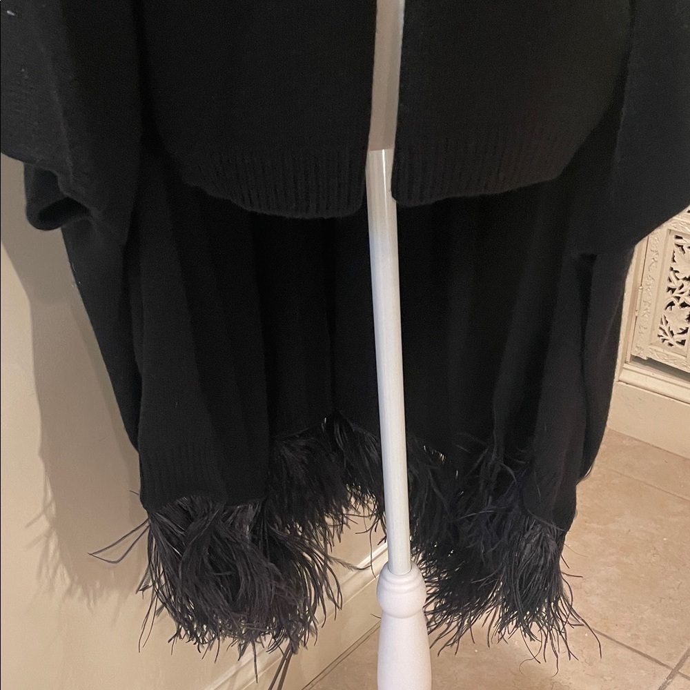 Valentino Black Knit cardigan/feather cape - Picture 7 of 10